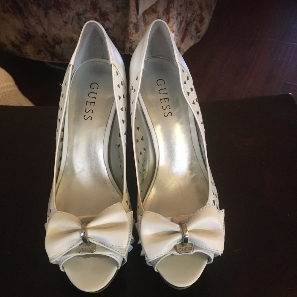 Women’s guess open toe pump heels